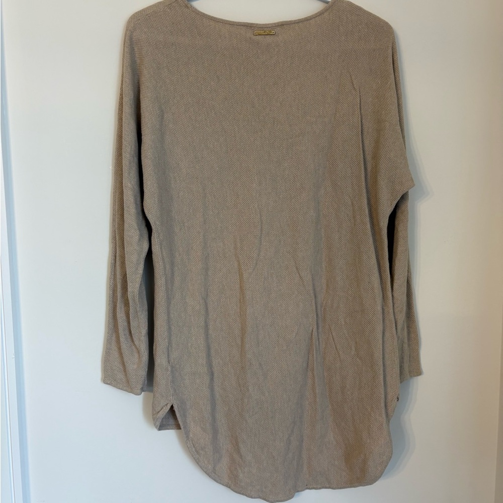 Michael Kors Beige and Gold Hardware Long Sleeve Knit Top Size Medium - Picture 3 of 6